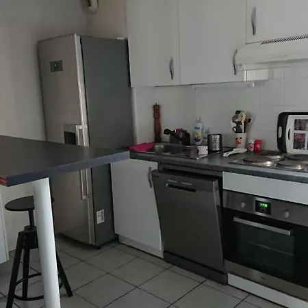 Cosy A Avec Piscine Partagee - 65 M².